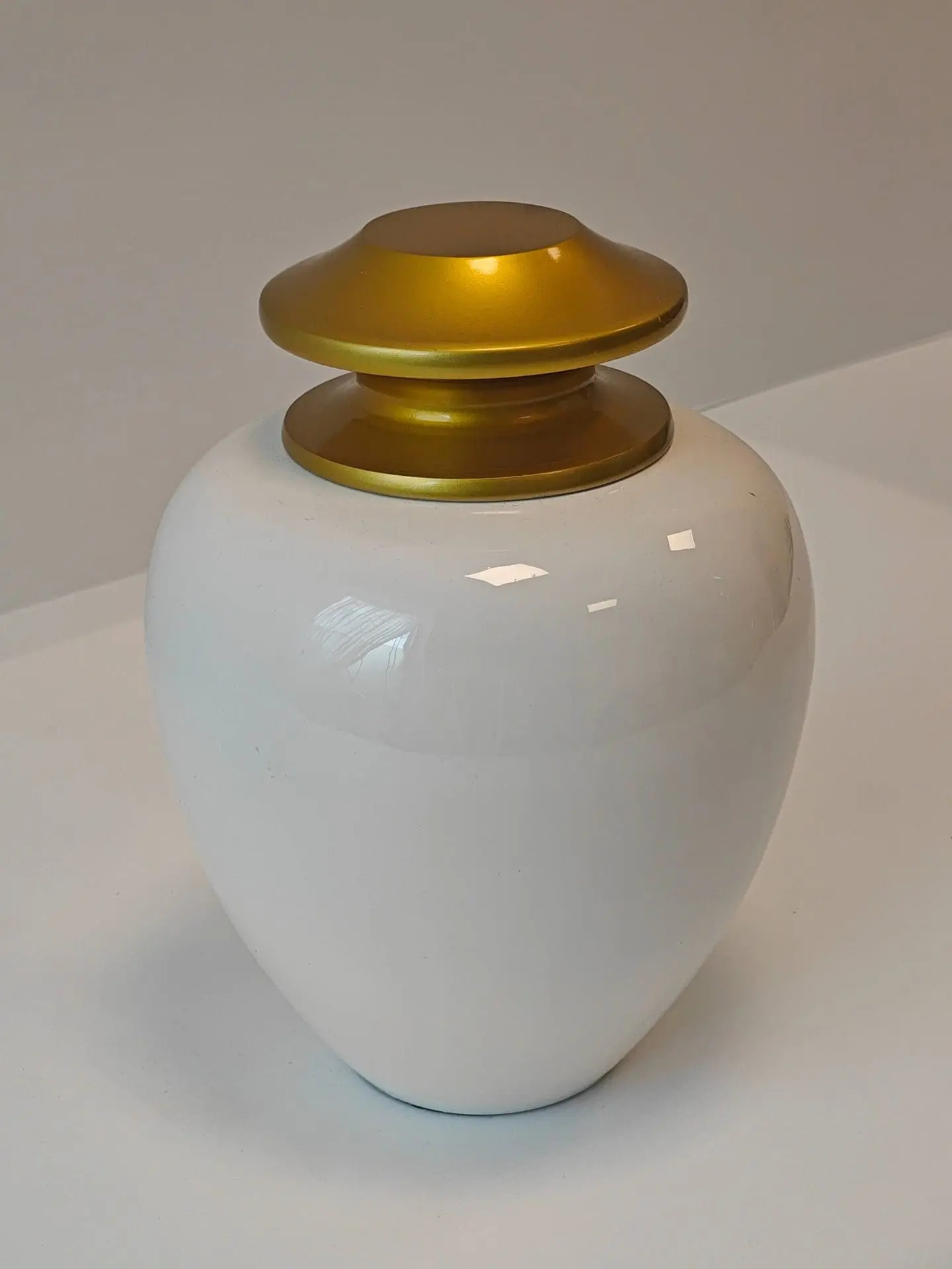 Ecological urns – model 5