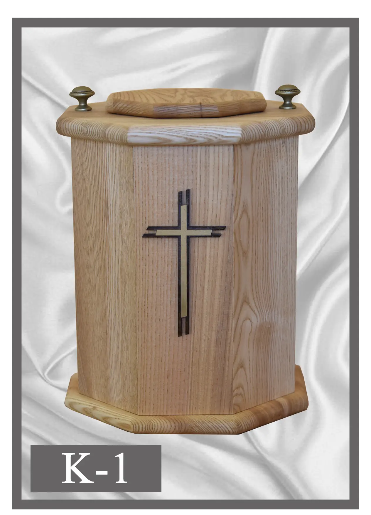 Wooden urn K1 light wood with a cross