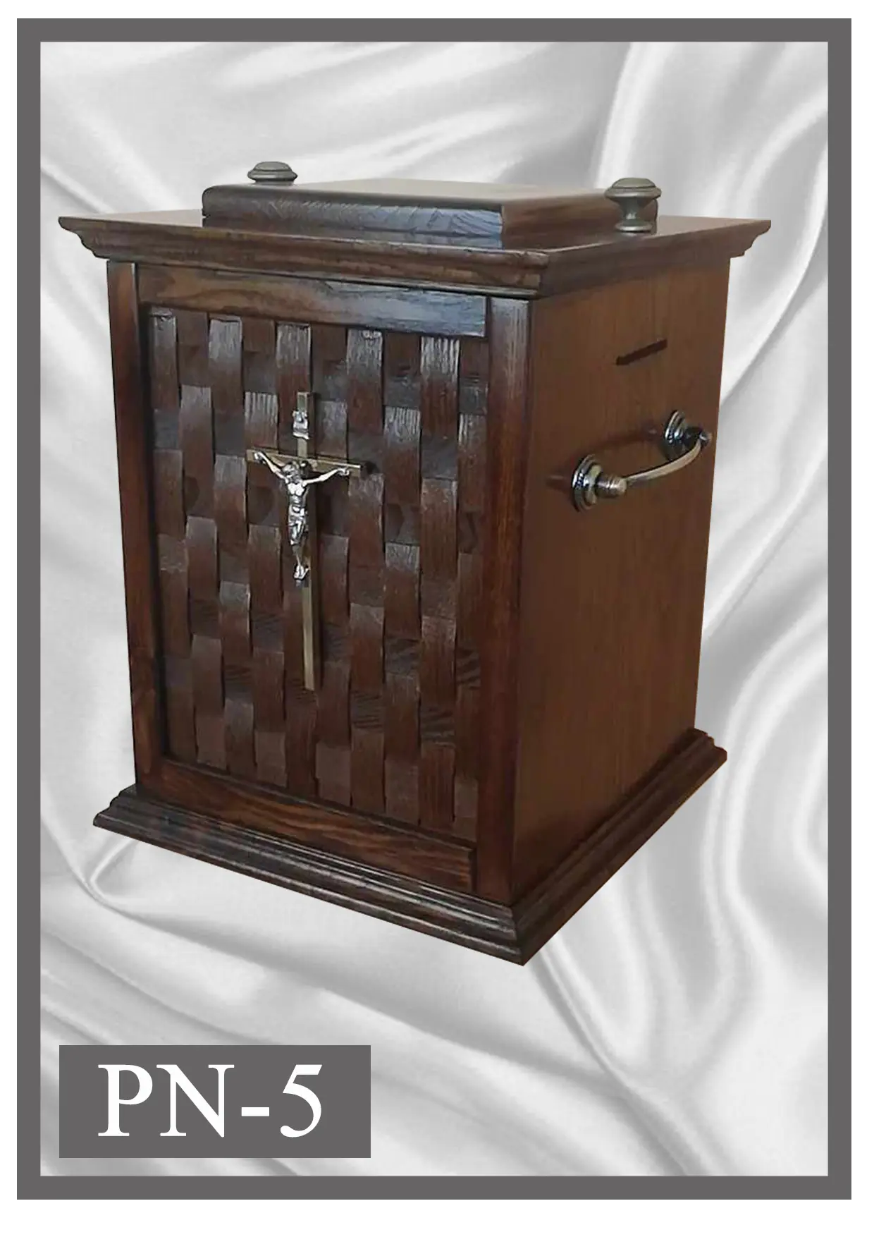 Wooden urn PN5 dark wood with a woven front and cross